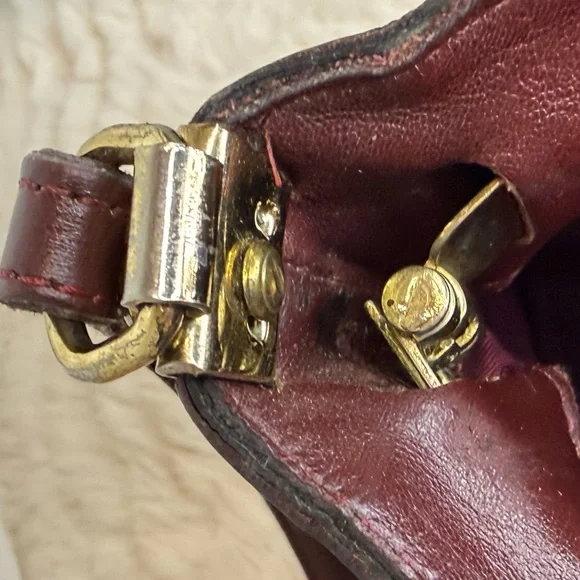 ETIENNE AIGNER SNAP FLEX-FRAME CLOSURE OXBLOOD BURGUNDY CORDOVAN CROSSBODY BAG - Picture 11 of 14